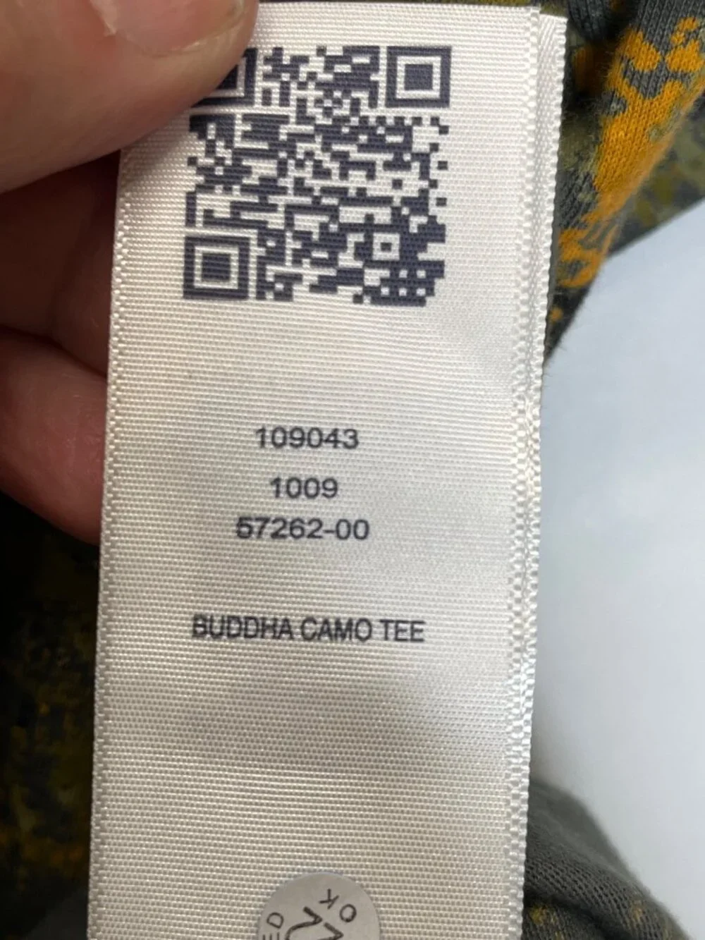 True Religion Buddha Camo T Shirt Mens Large Guitar Graphic Logo Patch Tee